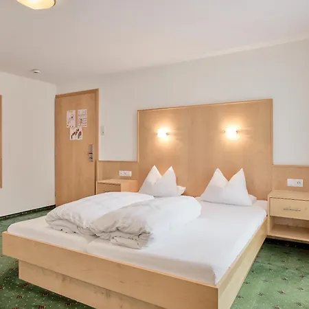 Riders In 3* Sölden