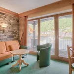 Riders In Hotel Sölden