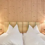 Riders In Hotel Sölden