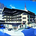 Riders In Hotel Sölden